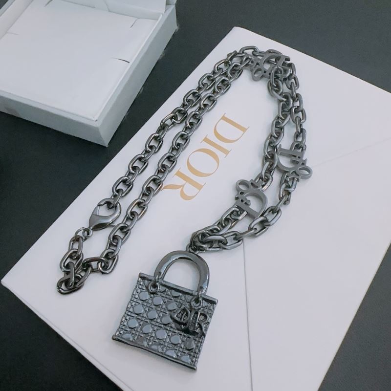 chr1st1an D10r necklaces